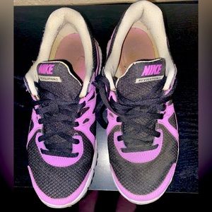 Girls NIKE Revolution2